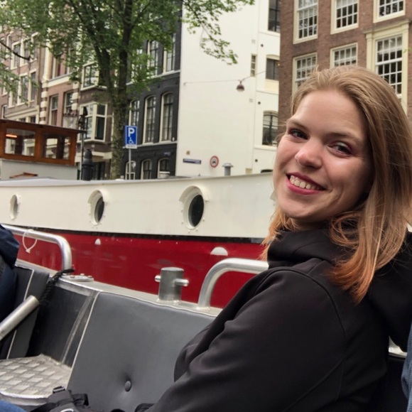 Meet your Posher, Cecilia - Picture 5 of 5